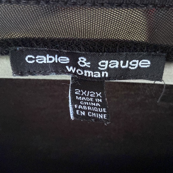 Cable and Gauge Black Top - Picture 4 of 5